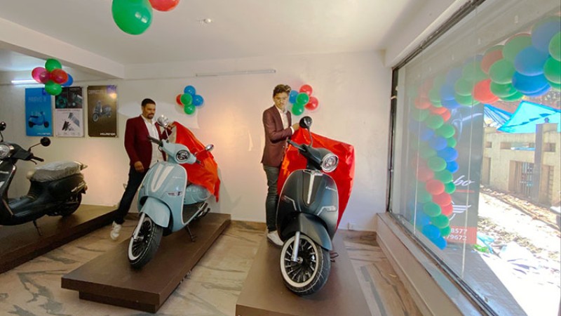 नक्सालमा शोरुम खोल्दै सार्वजनिक भयो नयाँ स्कुटर, यस्तो छ मूल्य