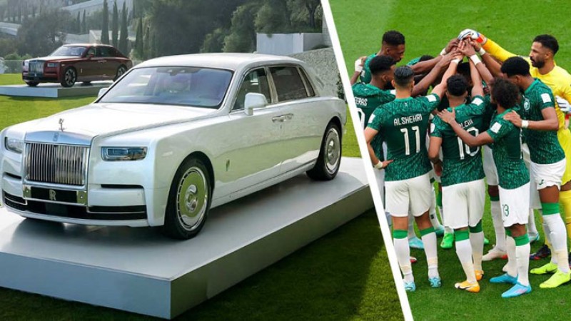 विश्वकपमा अर्जेन्टिना हराउने टिमका खेलाडीलाई रोल्स रोयल्स फ्यान्टम कार उपहार