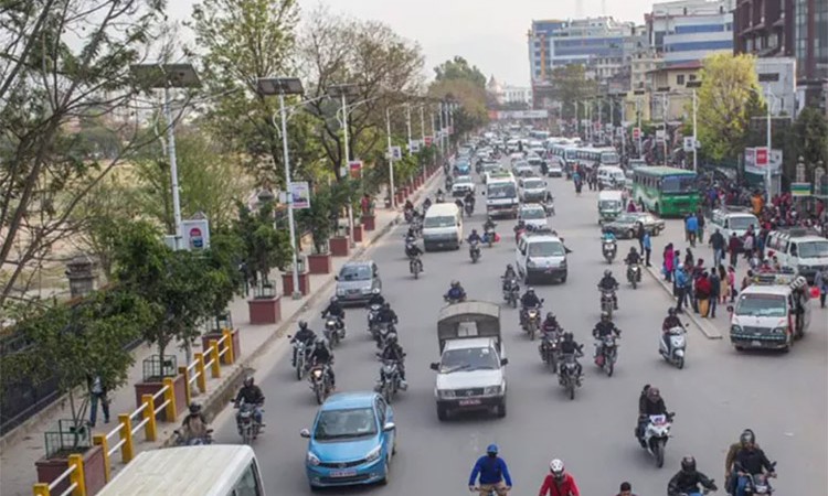 तोकेभन्दा छिटो सवारी चलाउनेलाई थपियो कारवाही_img