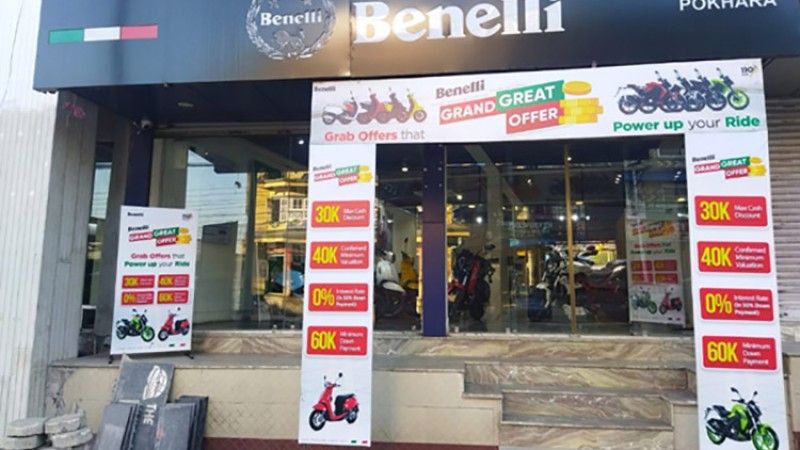 नयाँ शोरुम संचालनमा आएको उपलक्ष्यमा बेनेलीको बम्पर छुट