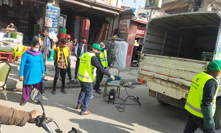 सुरु भयो सडकमै प्रदुषणको छड्के जाँच, फेल भए १ लाख जरिवाना_img