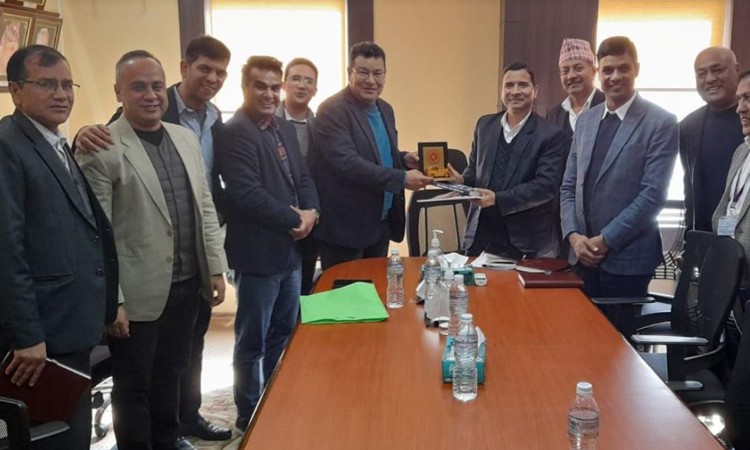 गाडी बेच्ने वातावरण बनाउन नाडाको माग, गाडी छुटाउन विभागको आग्रह_img