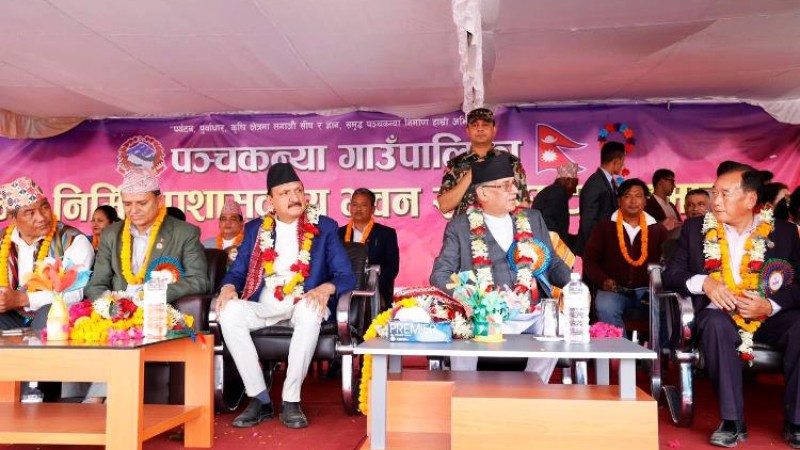 टोखा-छहरे सुरुङमार्ग नुवाकोटको मात्रै आवश्यकता होइनः अर्थमन्त्री महत