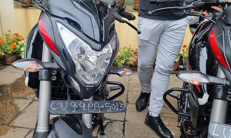 काठमाडौं आइपुग्यो पल्सर एनएसका नयाँ दुई मोडल (फोटो फिचर)_img