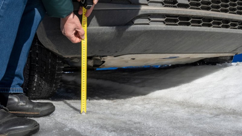 कुन गाडीमा कति हुन्छ ग्राउन्ड क्लियरेन्स ?