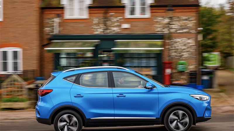 ४०० किलोमिटर माथि रेन्ज दिने ४ इलेक्ट्रीक कार (मूल्यसहित)