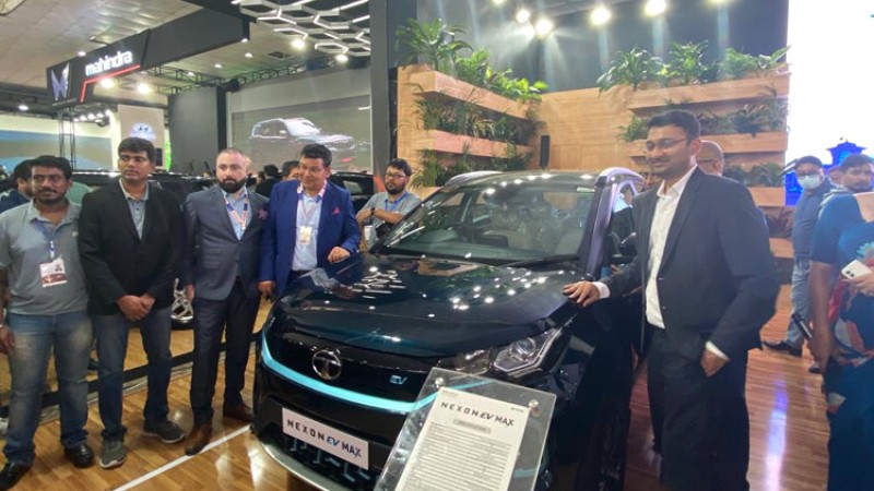 अटो शोमा पहिलेको भन्दा सस्तो मूल्यको नेक्सन म्याक्स