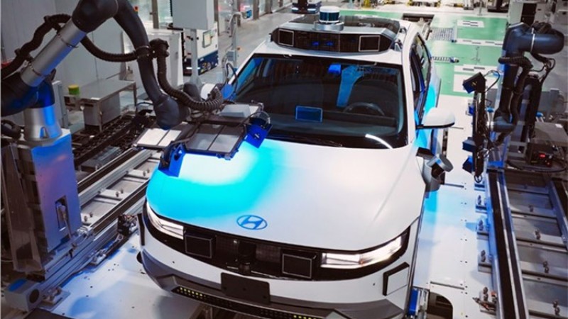हुन्डाईलको एआई फ्याक्ट्री, नेपाल जस्ता देशमा आँखै अगाडि गाडी बन्ने
