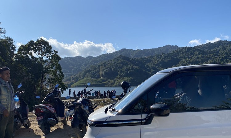 विलिङको सानो कारमा धाप ड्यामसम्मको अफरोड यात्रा_img