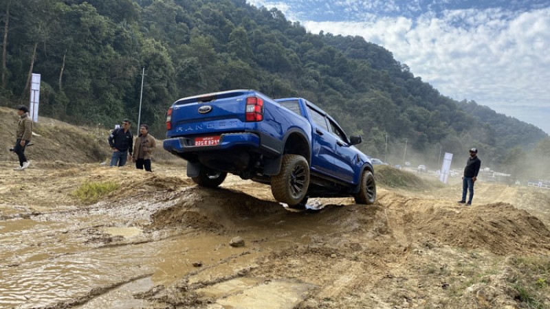 ‘ड्राइभिङ थ्रील’ दिने फोर्डको अफरोड एड्भेन्चर (फोटोफिचर)