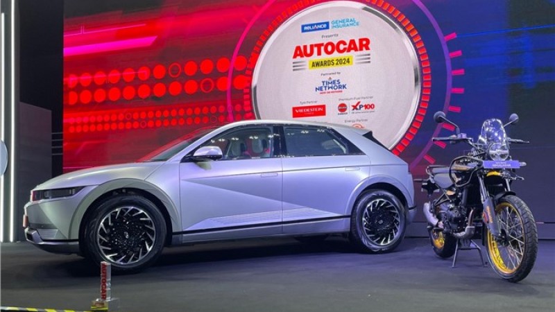 हुन्डाई र रोयल इनफिल्डलाई अटोकार अवार्ड