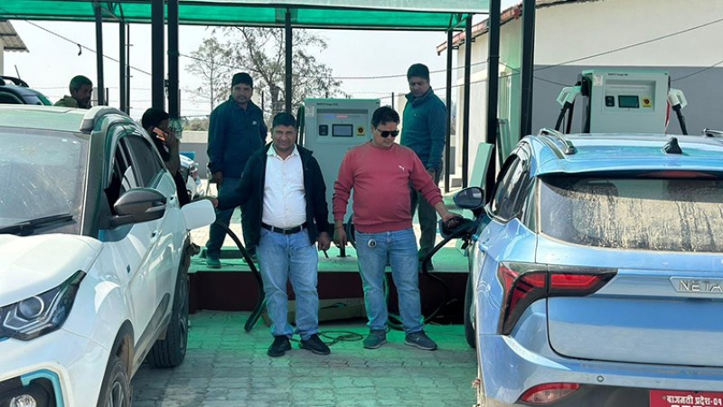 चन्द्रपूरमा बन्यो २ करोड ७५ लाखमा चार्जिङ स्टेशन, एकै पटक १० साधन चार्ज हुने