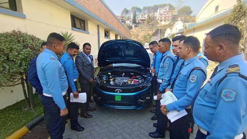 ट्राफिक प्रहरीलाई दुर्घटनापछि विद्युतीय गाडी व्यवस्थापन गर्ने तालिम