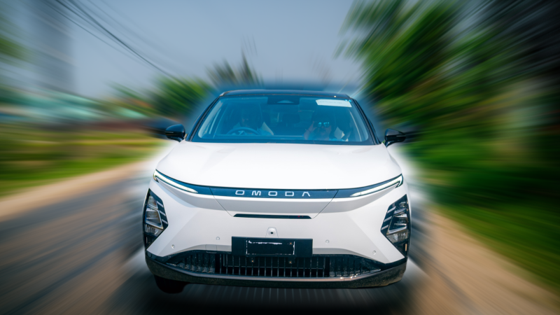 ओमोडा ई-फाइभलाई हेर्नुहोस् ११ तस्बिरमा