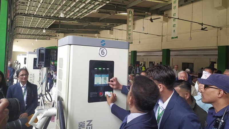 मोवाइल चर्चिङ स्टेशनसहित ३४ वटा फास्ट चार्जर आजबाट संचालनमा