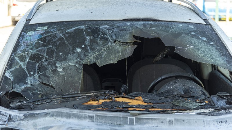 कारमा के कारण लाग्छ आगो ? यसरी बच्नुहोस्