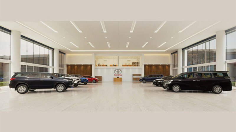 भारतमा ओरालो लाग्यो कार बिक्री, महिन्द्राको बढ्दा अरू सबैको घट्यो