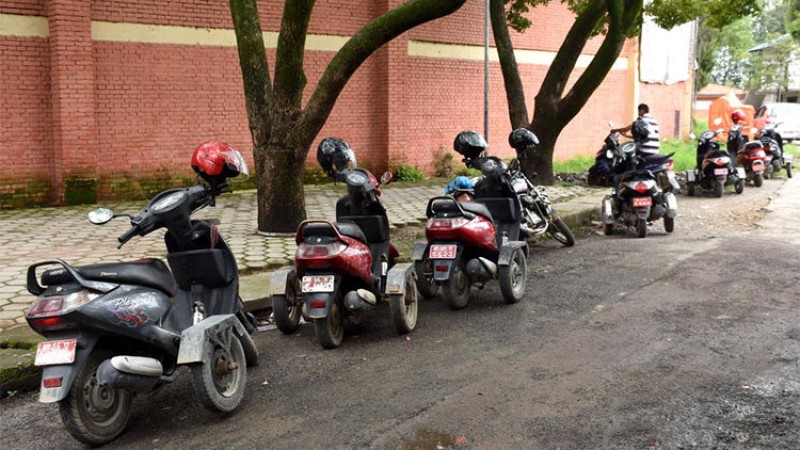 अपाङ्गता भएकाहरूलाई स्कुटरमा भन्सार छुट