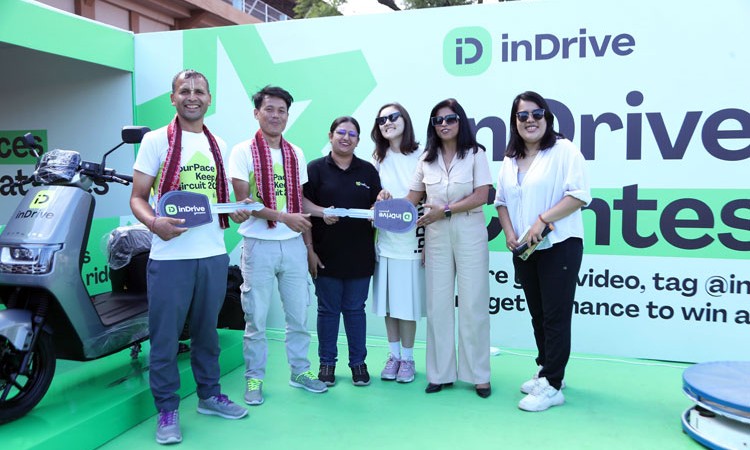 इन्ड्राइभ योरपेस प्रशिक्षण कार्यक्रमका विजेताले पाए इलेक्ट्रीक स्कुटर_img