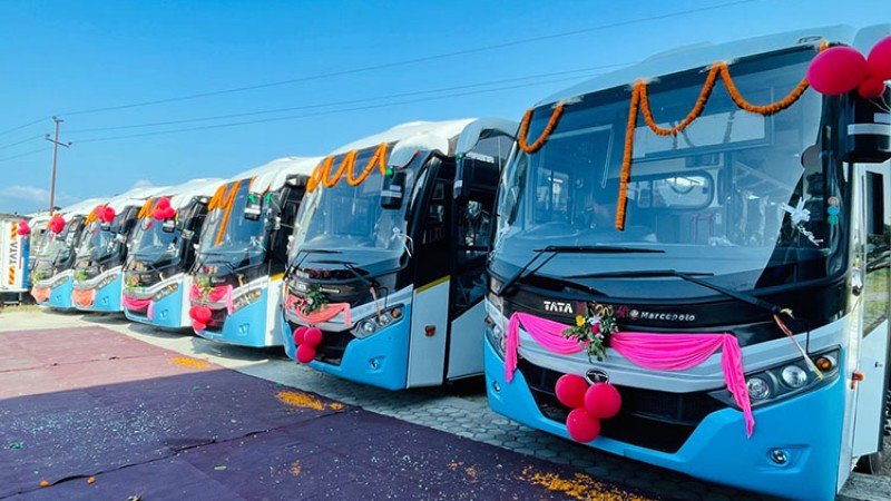 सिप्रदी ट्रेडिङले हस्तान्तरण गर्यो १० वटा माग्ना बस, दिल्ली रूटमा चलाउने