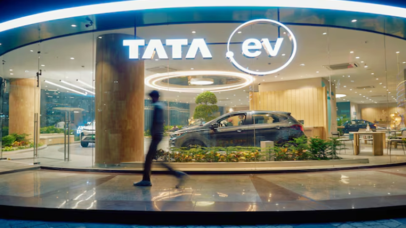 भारतमा टाटाका ईभी बिक्री घट्दो, ८ महिनामा लक्ष्यको आधा पनि बेच्न सकेन