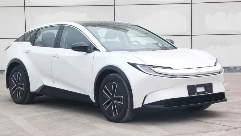 टोयोटाको नयाँ इलेक्ट्रीक एसयूभी तयार, ब्लेड ब्याट्रीमा आउने