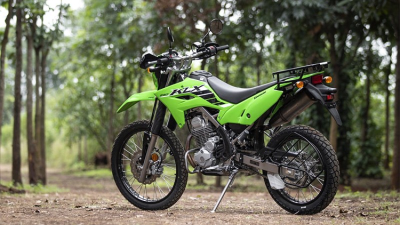 कावासाकीको सस्तो ‘डबल पर्पस’ मोटरसाइकल, मूल्य एक्सपल्स-२०० भन्दा दोब्बर