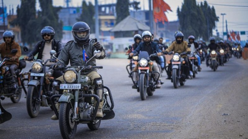 रोयल इनफिल्डको महा राइड सम्पन्न, ६० भन्दा धेरै राइडर पुगे सिन्धुली