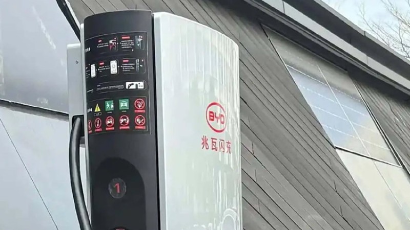 ‘टक अफ दी टाउन’ बनेको बीवाइडको ठूलो चार्जर, समस्या देख्ने पनि बढ्दै