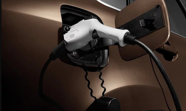 बीवाइडीका कार ५ मिनेट चार्ज गर्दा ३०० किमी गुड्ने_img