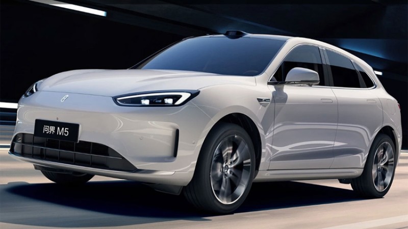 आयो टेक्नोलोजीले भरिएको ‘एम-५ अल्ट्रा’ एसयूभी, नेपाल पनि आउन सक्ने