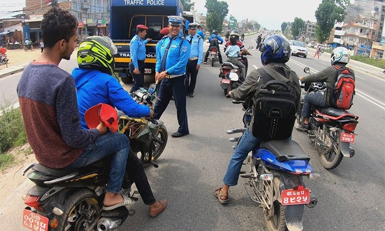 ट्राफिक नियम उल्लंघन गर्नेलाई २४ घण्टे पूर्जी जारी गरिने_img