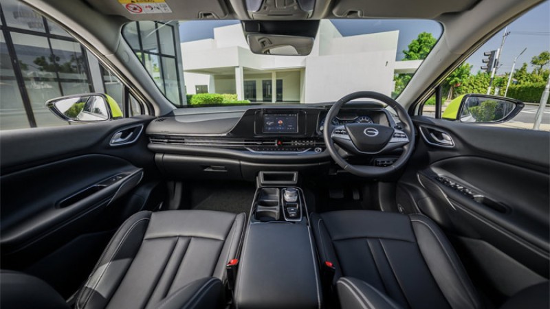 एवोनको तेस्रो मोडल ‘इएस’ आयो नेपाल, कति पर्ला मूल्य ?