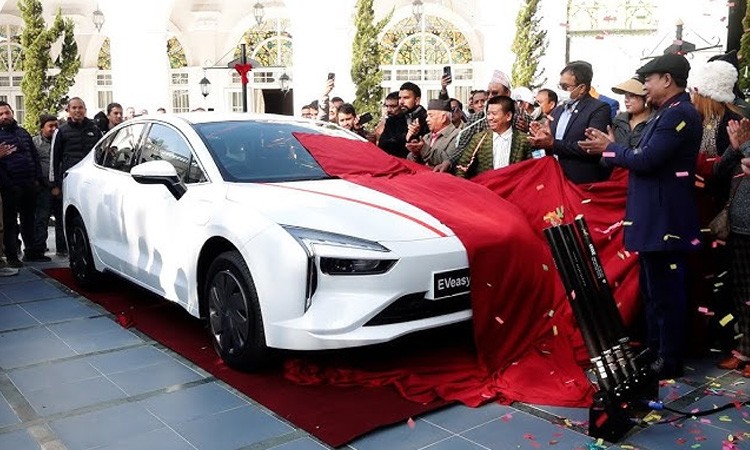 अब सुविधाका आधारमा ३ प्रकारका ट्याक्सी, कुनको भाडा कति ?_img