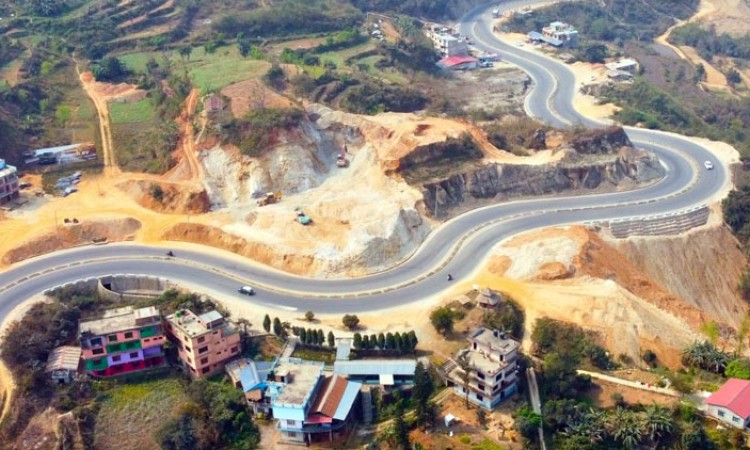 मुग्लिन-पोखरा सडकमा सवारीको गति तोकियो, कति स्पीडमा चलाउन पाइन्छ ?_img