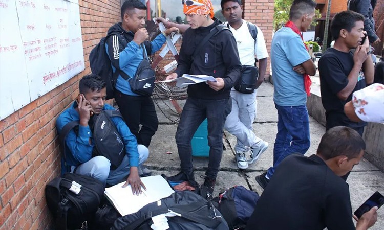 कतारमा आक्रमण हुँदा त्रिभुवन विमानस्थलबाट हुने उडान रद्द, यात्रु मर्कामा_img