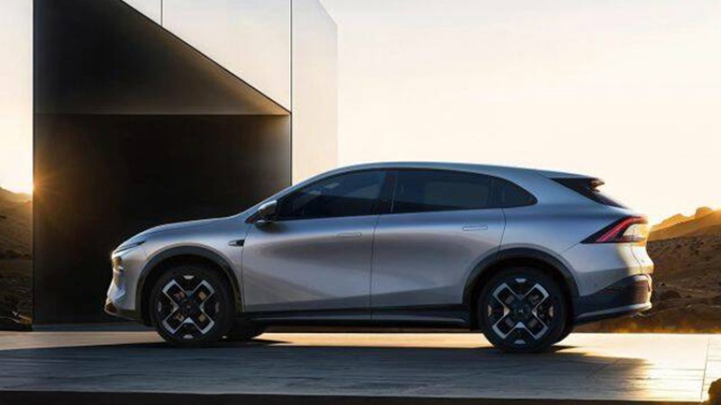 एक्सपेङले ल्यायो एआईमा आधारित पहिलो एसयूभी, बुकिङ गर्नेको भिड