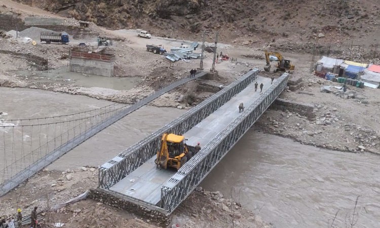 हुम्लालाई राष्ट्रिय संजालमा जोड्दै खार्पुनाथ बेलीब्रिज, ५० किमी कालोपत्र गर्न ठेक्का लाग्यो_img