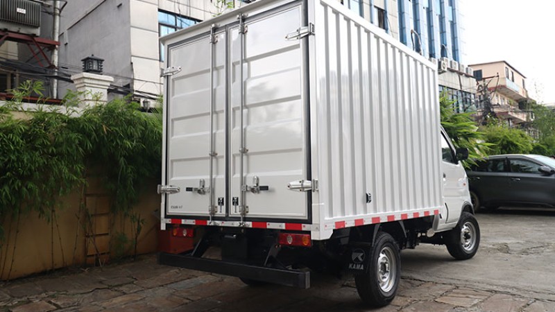 नेपाल आइपुग्यो इलेक्ट्रीक कन्टेनर, यस्तो छ मूल्य (भिडियोसहित)