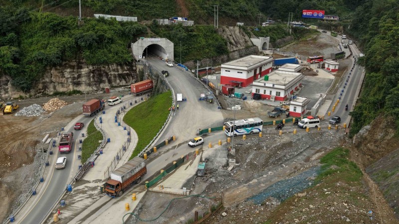 नागढुंगा सुरुङमार्ग संचालनका लागि सरकारले फुकायो बाधा अडकाउ