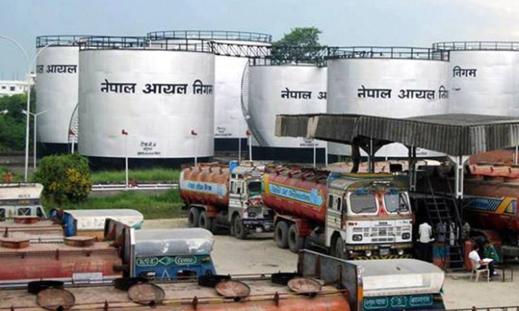 हवाई इन्धनको मूल्य लिटरमै १२४ रुपैयाँ बढ्यो_img