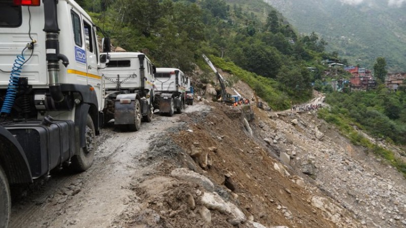 तीन सातापछि खुल्यो ताताेपानी नाका, चीनबाट आउन थाले कन्टेनर