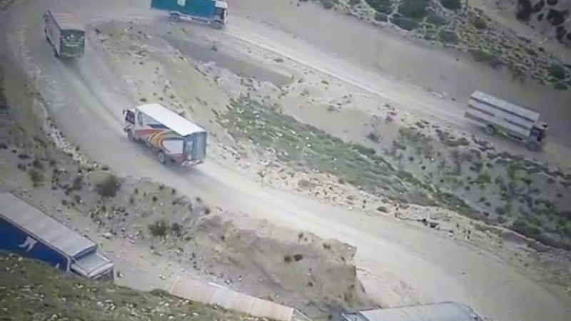 चीनबाट सामान ल्याउन कोरला पुगे झण्डै १०० कन्टेनर, कर्फ्युका कारण रोकिए