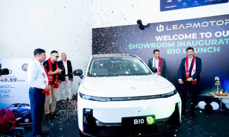 पोखरामा खुल्यो लिपमोटर र सिट्रोनको अत्याधुनिक शोरुम, ‘बी १०’ सार्वजनिक_img