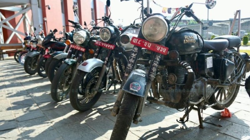 महँगा मोटरसाइकल चढेर जेन-जी आन्दोलन, प्रहरीले गर्यो सार्वजनिक