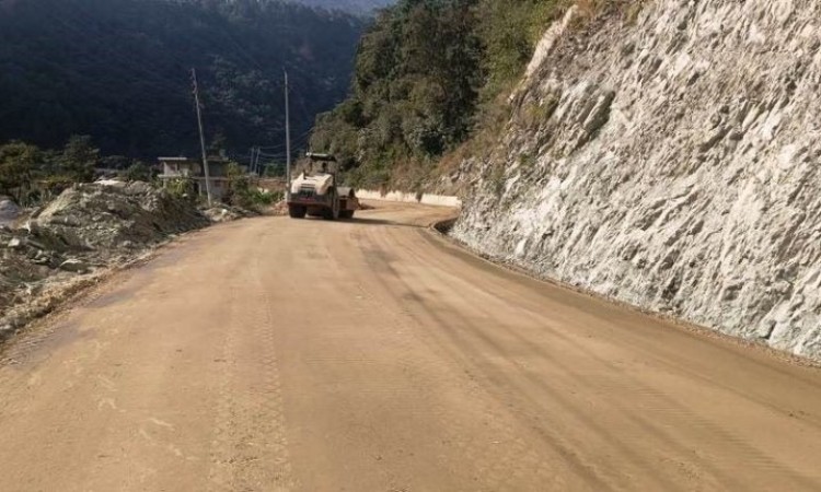 मालढुंगा-बेनी सडक दैनिक ७ घण्टा बन्द हुने_img