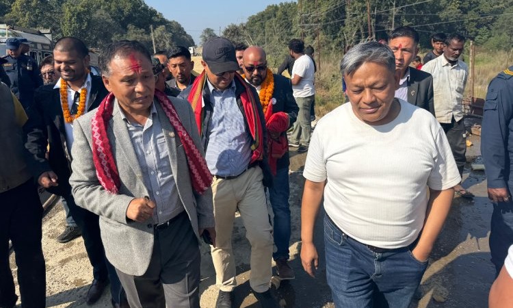 महासंघका अध्यक्षले ठेक्का लिएको पुल ७ वर्षसम्म अधुरै, पुसभित्र सक्ने प्रतिबद्धता_img