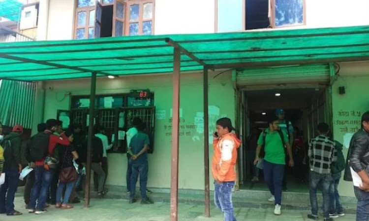 यातायात कार्यालयमा बिचौलियाको बिगबिगी, १४ जना पक्राउ_img