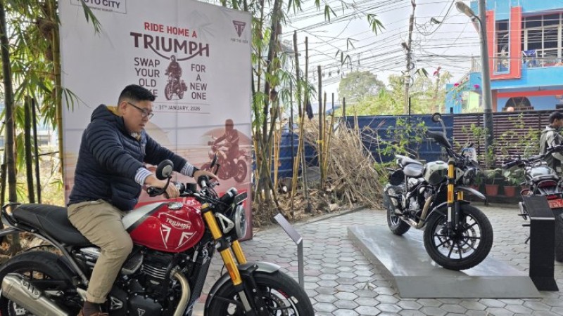 इटहरीमा ट्रायम्फकाे एक्सचेन्ज क्याम्प सुरू, ग्राहकलाई अफरैअफर_img