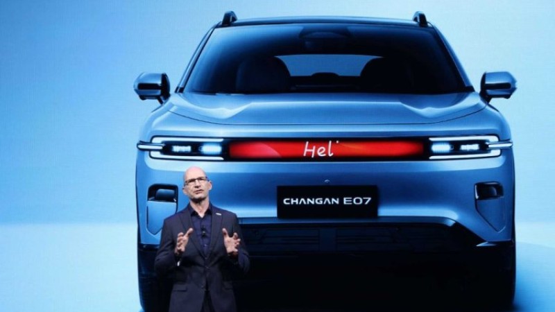 बीएमडब्लूका पूर्व डिजाइन प्रमुख, जसले दिए ‘दीपल ई ०७’को स्वरूप_img